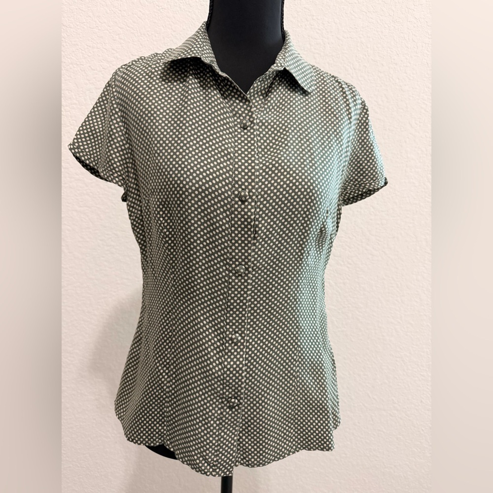 Tintoretto 100% Silk Green & White Polka Dot Blouse | Button-Up Elegant Top
